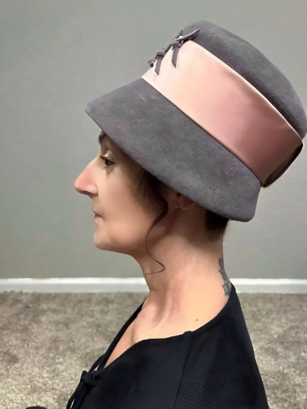 1920s Gray Felt & Pink Satin Bucket Hat Marshall Fields Deadstock NWOT Flapper